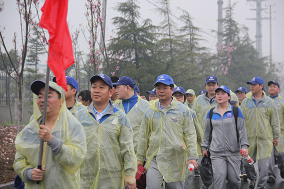 江蘇增力集團(tuán)開展植樹造林公益活動(dòng) 江蘇增力集團(tuán)開展植樹造林公益活動(dòng)