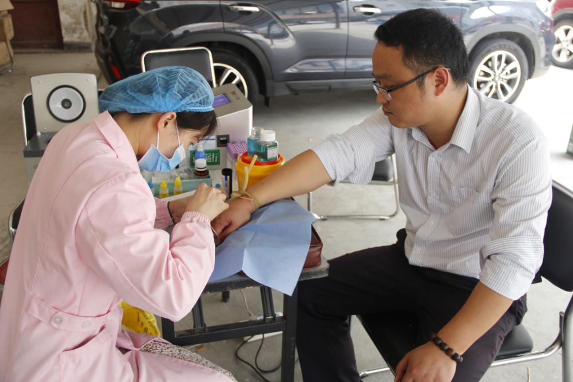 致敬！增力公司員工與愛同行獻血戰(zhàn)“疫”(圖5)