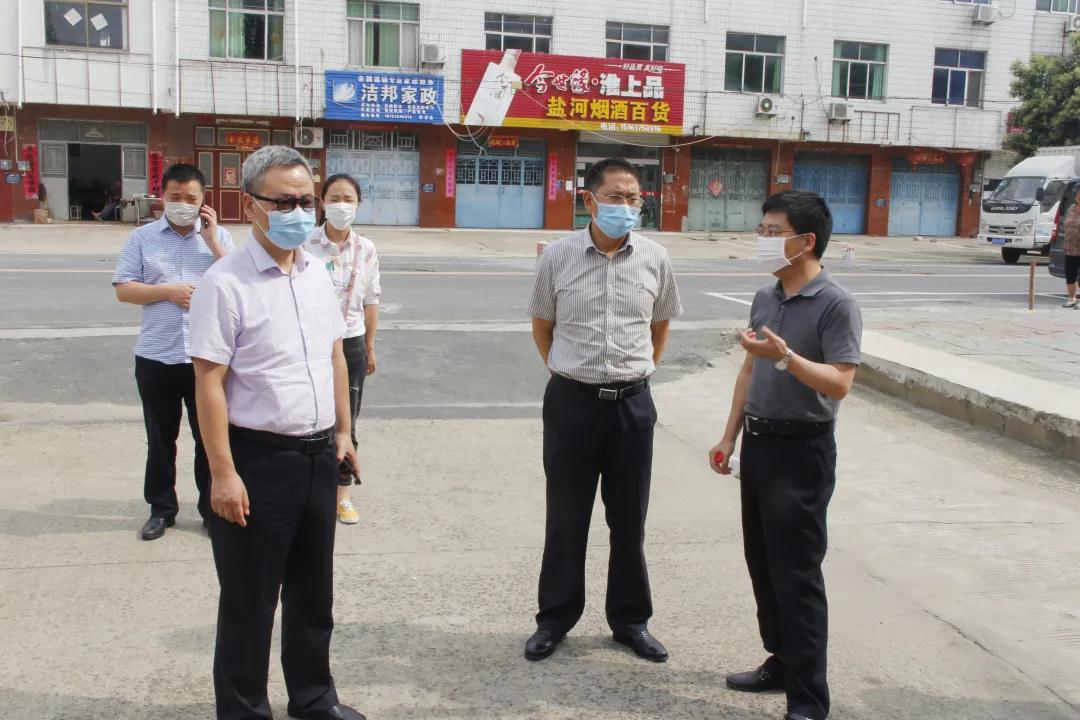 “濃情端午 公益茅臺(tái)”增力集團(tuán)愛(ài)心慰問(wèn)敬老院活動(dòng)進(jìn)行中！(圖7)